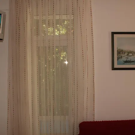 Deniz Apart