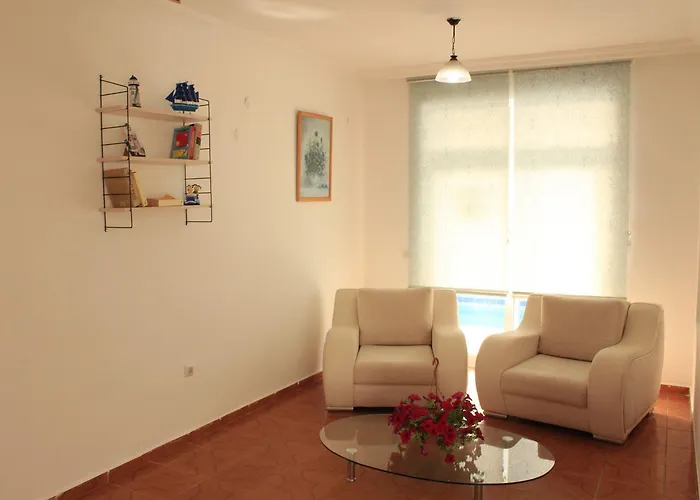 Deniz Apart شقة فندقية