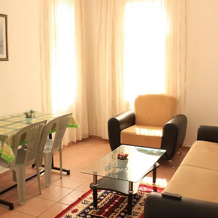 Deniz Apart ألانيا